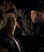 ROSWELL_-_E2X08_MEET_THE_DUPES_086.jpg
