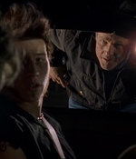 ROSWELL_-_E2X08_MEET_THE_DUPES_087.jpg