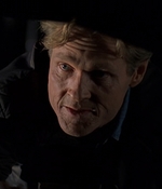 ROSWELL_-_E2X08_MEET_THE_DUPES_192.jpg