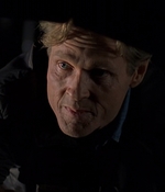 ROSWELL_-_E2X08_MEET_THE_DUPES_198.jpg