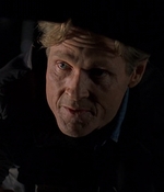 ROSWELL_-_E2X08_MEET_THE_DUPES_199.jpg