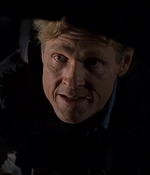 ROSWELL_-_E2X08_MEET_THE_DUPES_204.jpg