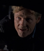 ROSWELL_-_E2X08_MEET_THE_DUPES_211.jpg