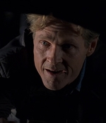 ROSWELL_-_E2X08_MEET_THE_DUPES_213.jpg