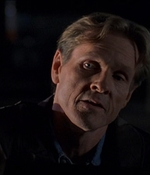 ROSWELL_-_E2X08_MEET_THE_DUPES_269.jpg