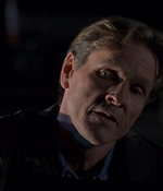 ROSWELL_-_E2X08_MEET_THE_DUPES_274.jpg