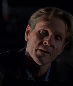 ROSWELL_-_E2X08_MEET_THE_DUPES_283.jpg