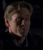 ROSWELL_-_E2X08_MEET_THE_DUPES_301.jpg