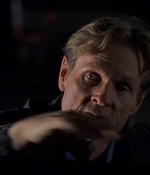 ROSWELL_-_E2X08_MEET_THE_DUPES_318.jpg