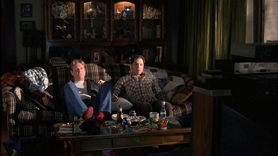 ROSWELL_-_S2X10_A_ROSWELL_CHRITMAS_CAROL_034.jpg