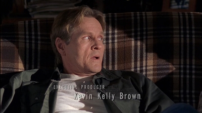 ROSWELL_-_S2X10_A_ROSWELL_CHRITMAS_CAROL_040.jpg