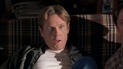 ROSWELL_-_S2X10_A_ROSWELL_CHRITMAS_CAROL_064.jpg