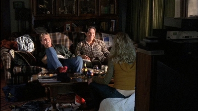 ROSWELL_-_S2X10_A_ROSWELL_CHRITMAS_CAROL_072.jpg
