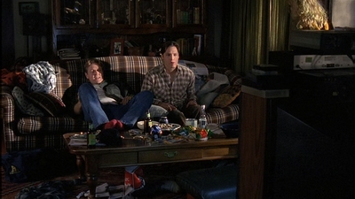 ROSWELL_-_S2X10_A_ROSWELL_CHRITMAS_CAROL_080.jpg