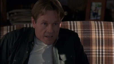 ROSWELL_-_S2X10_A_ROSWELL_CHRITMAS_CAROL_091.jpg