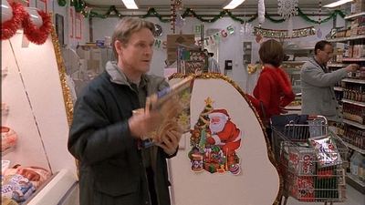 ROSWELL_-_S2X10_A_ROSWELL_CHRITMAS_CAROL_134.jpg