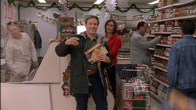 ROSWELL_-_S2X10_A_ROSWELL_CHRITMAS_CAROL_141.jpg
