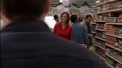 ROSWELL_-_S2X10_A_ROSWELL_CHRITMAS_CAROL_150.jpg