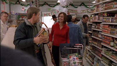 ROSWELL_-_S2X10_A_ROSWELL_CHRITMAS_CAROL_151.jpg