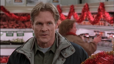 ROSWELL_-_S2X10_A_ROSWELL_CHRITMAS_CAROL_197.jpg