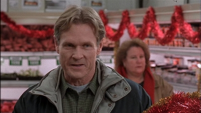ROSWELL_-_S2X10_A_ROSWELL_CHRITMAS_CAROL_208.jpg