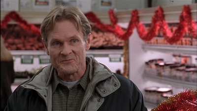 ROSWELL_-_S2X10_A_ROSWELL_CHRITMAS_CAROL_220.jpg