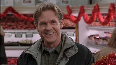 ROSWELL_-_S2X10_A_ROSWELL_CHRITMAS_CAROL_226.jpg