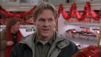 ROSWELL_-_S2X10_A_ROSWELL_CHRITMAS_CAROL_227.jpg