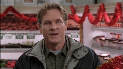 ROSWELL_-_S2X10_A_ROSWELL_CHRITMAS_CAROL_236.jpg