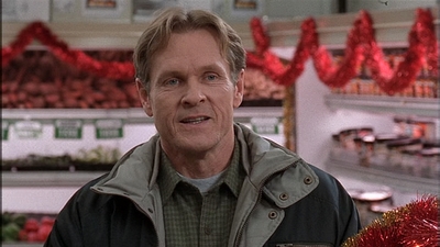 ROSWELL_-_S2X10_A_ROSWELL_CHRITMAS_CAROL_238.jpg