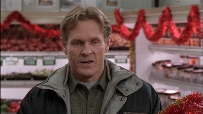 ROSWELL_-_S2X10_A_ROSWELL_CHRITMAS_CAROL_246.jpg