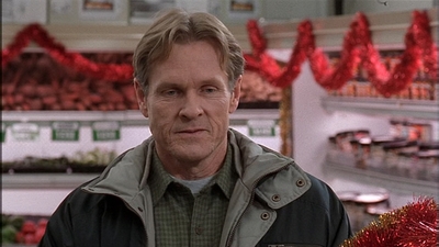 ROSWELL_-_S2X10_A_ROSWELL_CHRITMAS_CAROL_247.jpg