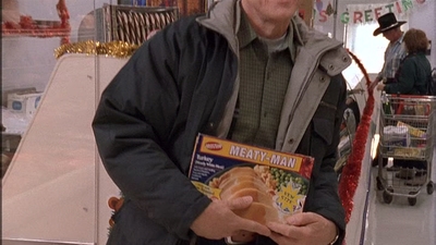 ROSWELL_-_S2X10_A_ROSWELL_CHRITMAS_CAROL_269.jpg