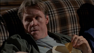 ROSWELL_-_S2X10_A_ROSWELL_CHRITMAS_CAROL_365.jpg