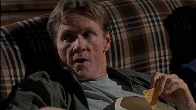 ROSWELL_-_S2X10_A_ROSWELL_CHRITMAS_CAROL_367.jpg