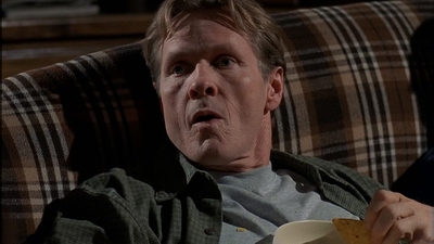 ROSWELL_-_S2X10_A_ROSWELL_CHRITMAS_CAROL_384.jpg