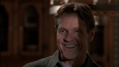 ROSWELL_-_S2X10_A_ROSWELL_CHRITMAS_CAROL_432.jpg