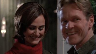 ROSWELL_-_S2X10_A_ROSWELL_CHRITMAS_CAROL_440.jpg