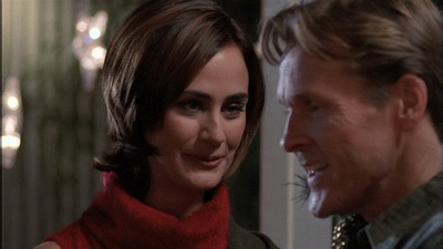 ROSWELL_-_S2X10_A_ROSWELL_CHRITMAS_CAROL_444.jpg