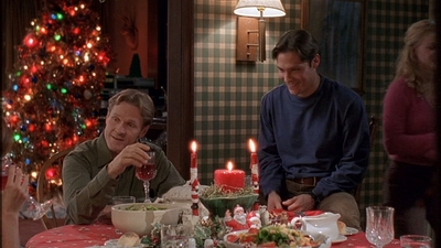 ROSWELL_-_S2X10_A_ROSWELL_CHRITMAS_CAROL_514.jpg