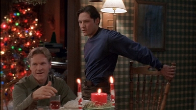 ROSWELL_-_S2X10_A_ROSWELL_CHRITMAS_CAROL_531.jpg