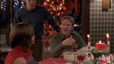 ROSWELL_-_S2X10_A_ROSWELL_CHRITMAS_CAROL_536.jpg