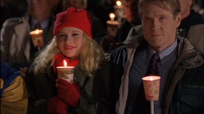 ROSWELL_-_S2X10_A_ROSWELL_CHRITMAS_CAROL_570.jpg