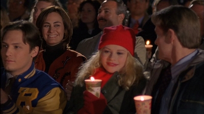 ROSWELL_-_S2X10_A_ROSWELL_CHRITMAS_CAROL_595.jpg