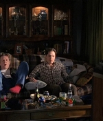 ROSWELL_-_S2X10_A_ROSWELL_CHRITMAS_CAROL_033.jpg