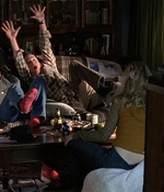 ROSWELL_-_S2X10_A_ROSWELL_CHRITMAS_CAROL_067.jpg