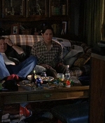 ROSWELL_-_S2X10_A_ROSWELL_CHRITMAS_CAROL_082.jpg