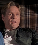 ROSWELL_-_S2X10_A_ROSWELL_CHRITMAS_CAROL_086.jpg