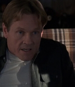 ROSWELL_-_S2X10_A_ROSWELL_CHRITMAS_CAROL_091.jpg