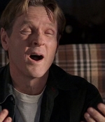 ROSWELL_-_S2X10_A_ROSWELL_CHRITMAS_CAROL_099.jpg